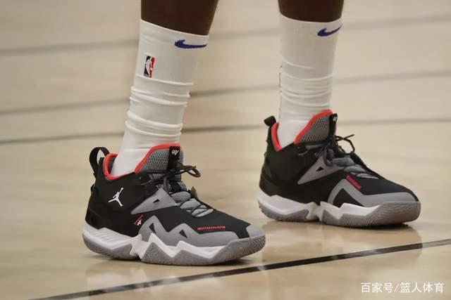 杜伦24+23活塞送猛龙5连败 魔术力克活塞